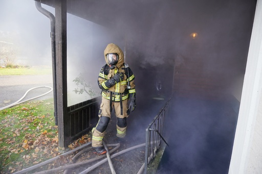 Smoke diving